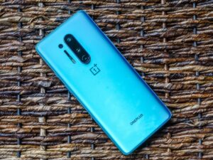 Oneplus 8 series officially launched in India, sold out within minutes during launch sale
