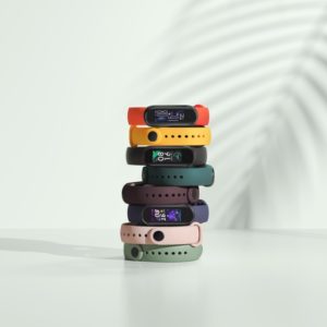 Xiaomi Mi Band 5 launched, boasts with a bigger display, wireless charging, and Women’s health tracker
