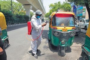 Over 1 Lakh Auto-Rickshaws to install safety measures partnering Uber & Bajaj