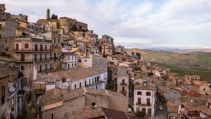 Hold your breath and count to ten; a dream to own land in foreign is 1 euro away