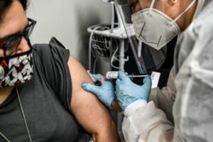 Here is why Tamil Naidu will receive more doses of vaccine than Bihar