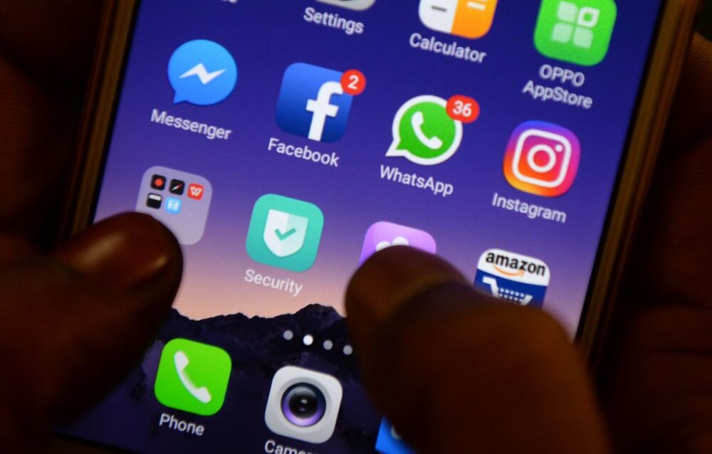Facebook, Instagram, WhatsApp services down