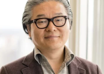 Bill Hwang founded a $10 billion investment fund that disintegrated in a matter of days.
