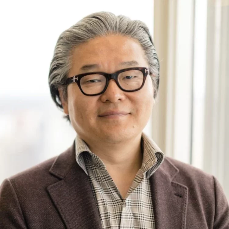 Bill Hwang founded a $10 billion investment fund that disintegrated in a matter of days.
