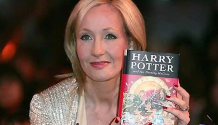 J.K. Rowling: The story behind the success of Wizard Fantasy