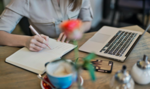 CHEAP PROFESSIONAL RESUME WRITERS FROM cheapresumeservices.com