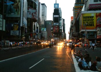 New York city urges people to limit power usage to avoid power shortages in these extreme heat scenarios.