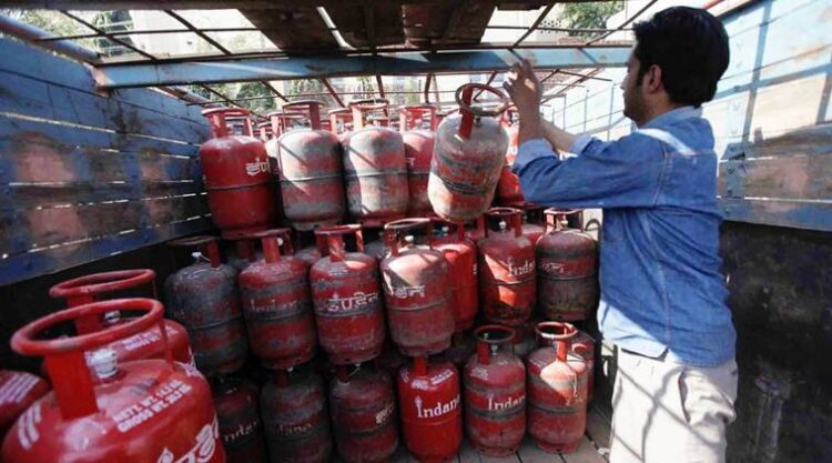 LPG Prices Have Increased By Rs 240 In The Last 7 Months, Can Indians Sustain The Burden Of Ever-Rising LPG Cylinder Prices ?