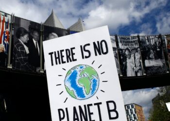 Politicians from around the world consider the ‘Global Green Deal’ to solve the climate crisis.