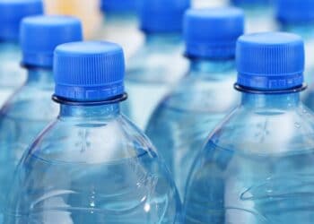 Bottled water harms the environment 3,500 times more than tap water, says a study