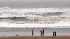 Shiv Sena MP and BJP MLA seeks answer from authorities over ‘illegal construction’ on beach