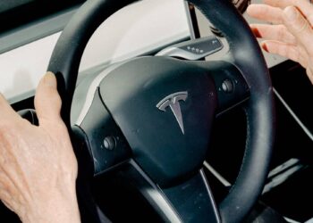 FSD or ‘FULL SELF DRIVING’ offered by Tesla, is it reliable?