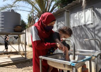Lebanon: the Country of Strangling Water Crisis