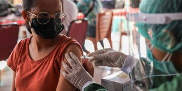 INDIA RECORDS SHARPEST DIP IN COVID CASE