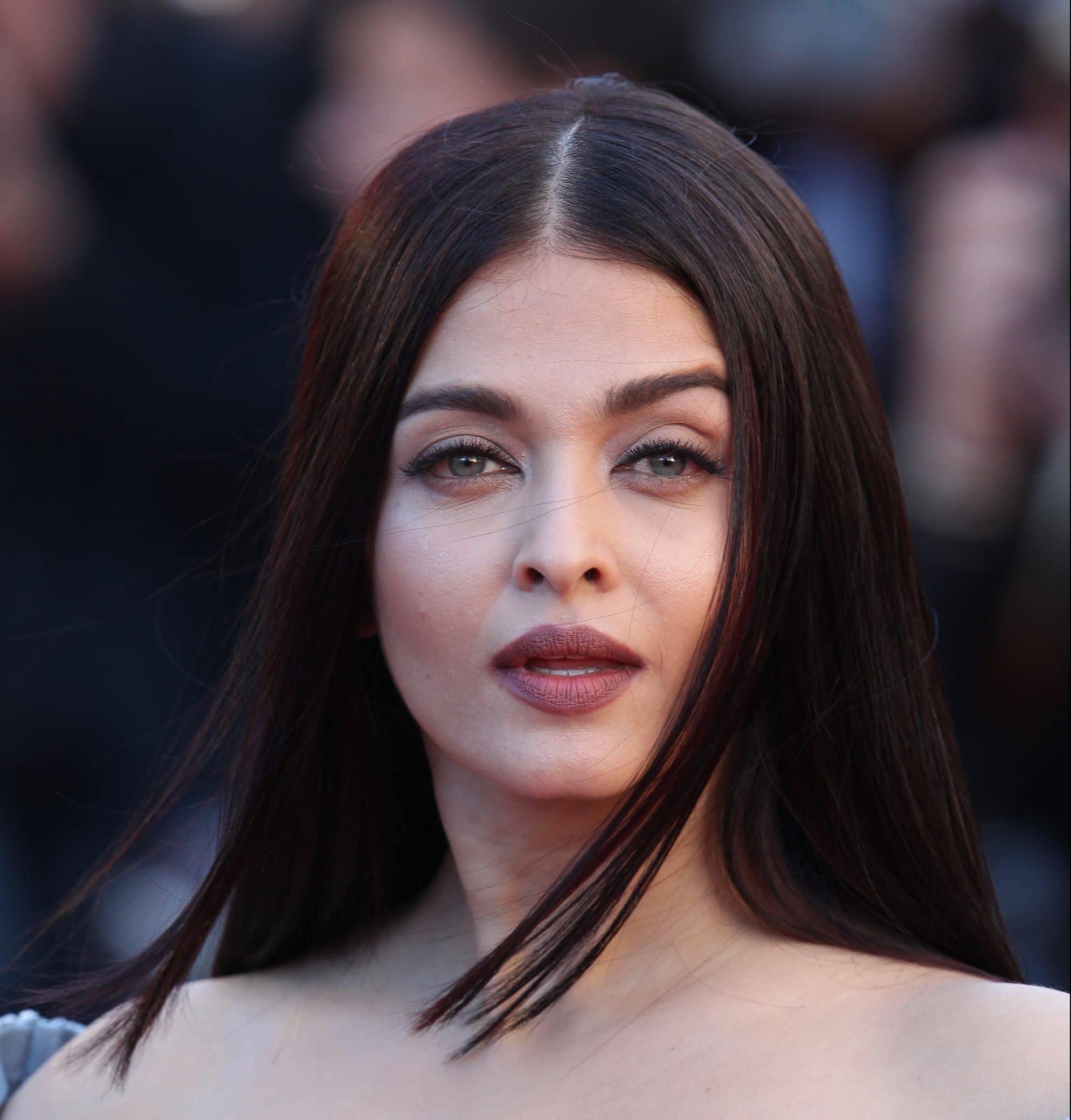 Aishwarya Rai Bachchan: The versatile actress who made her mark in Bollywood with her talent and consistency.