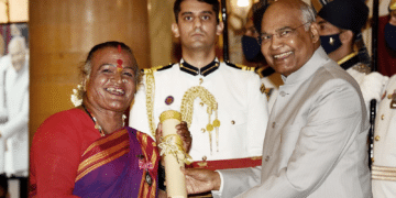 Manjamma Jogati: The Transgender folk artist who went on to become the Padma Shri Awardee.