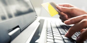 WHAT MISTAKES TO AVOID WHEN PAYING OFF YOUR DEBT?