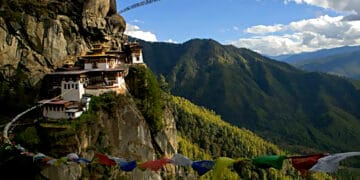 Bhutan deserves a reward for successfully fighting climate change and becoming an example for other nations