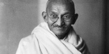 Baseless claims can never render 'Bapu' low in stature