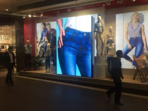 Tips for Your Brick-and-Mortar Marketing Strategy