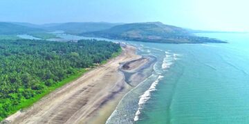 List of Some Unexplored hidden Beaches In Ratnagiri Maharashtra That Will Make You Feel Like You Are Not In India