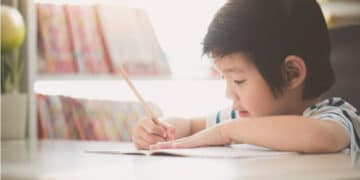 Pros and Cons of the educational system of Japan