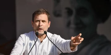 History has not been kind towards leaders who have treated India as a kingdom