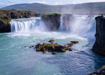 Iceland Can Be A Paradise For Travellers !