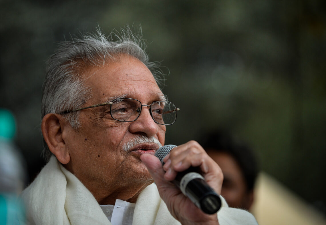 9 songs to appreciate Gulzar Sahab's evergreen lyrics