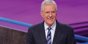 Alex Trebek Net Worth, Early Life, Career, and a lot more.