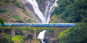 7 Best Train Journeys To Not Miss Out In India