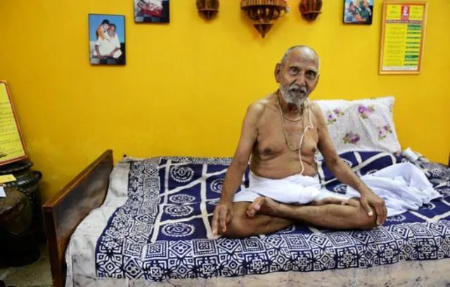 125-year-old Yoga Guru: Lie, Truth, Propaganda, and Facts