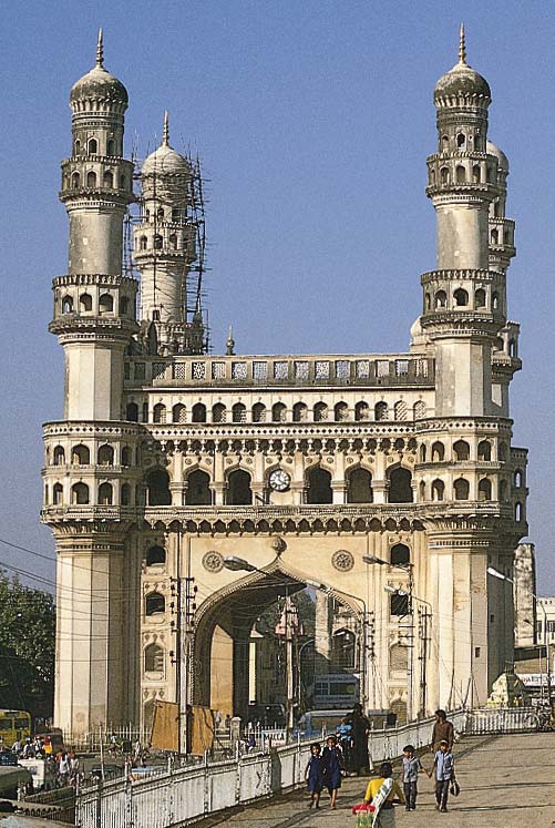 Exploring the City of “Tehzeeb”- Culture of Hyderabad