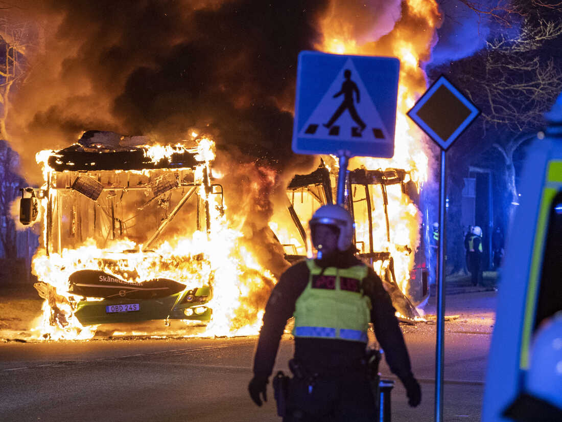 In Sweden violence over right-wing political organisations’ taking out anti-Islamic rallies