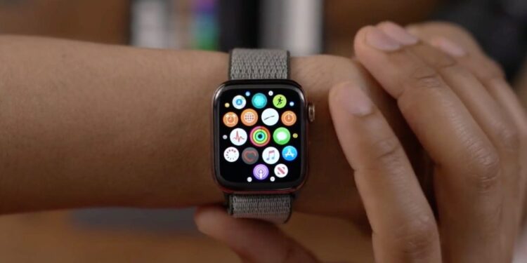 7 Best Apple Watch Alternatives Under 5000 Rs. - April 2022