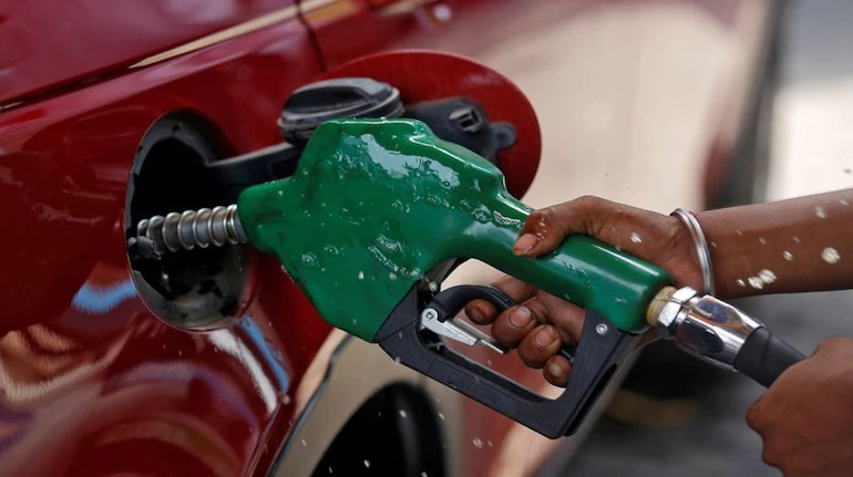 Centre vs non- BJP governed states on high fuel prices in India 