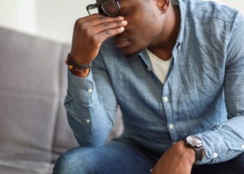 5 Common Signs That Tell You’re Vitamin Deficient