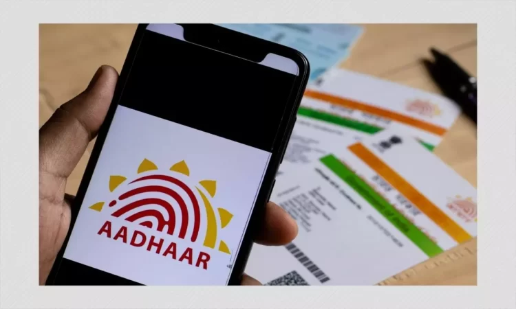 Why has centre withdrawn its recent advisory on sharing Aadhaar as a proof document?