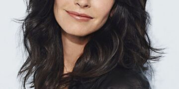 Courteney Cox Net Worth: Early Life, Achievements, Personal Life, Quotes, Unknown Facts