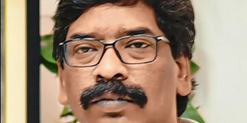 EC sends its recommendation in Soren office of profit case to Governor 