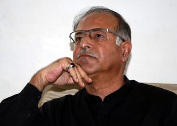 Ghulam Nabi Azad tasked with splitting votes: Congress leader Tariq Karra