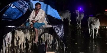 Pakistan declares national emergency as flood death toll rises