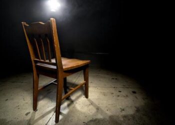 Woman lures civil engineer promising government project, tortures him in bid to extort ₹4 crore