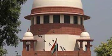 AIADMK clashes | Supreme Court dismisses Panneerselvam’s petition against Madras HC order