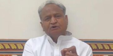 After Gehlot covenes late-night meeting, Rajasthan Minister says State MLAs to reach Delhi if CM files nomination