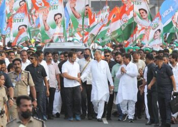 Ashok Gehlot announces his candidature for the post of Congress president