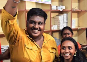 Auto driver wins ₹25-crore jackpot