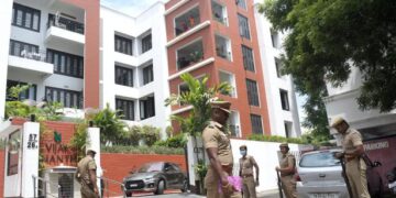 DVAC conducts searches at premises of two AIADMK ex-Ministers in Tamil Nadu