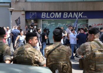 Explained | Lebanon’s economic meltdown and why people are robbing banks for their own money