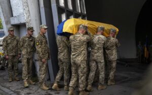 Ukraine pays tribute to Russian woman who fought on its side